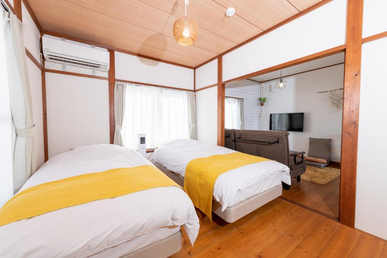 Pine Tree Apartment Kamakura